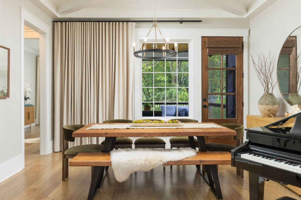 Full-length dining room curtain panel for a modern home in Chattanooga